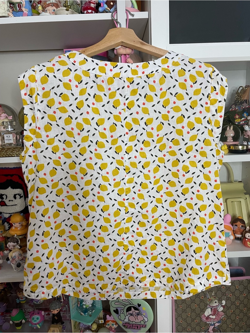 Boden Lemon Print 100% Linen Button Shoulder Top US 8R - Picture 4 of 9